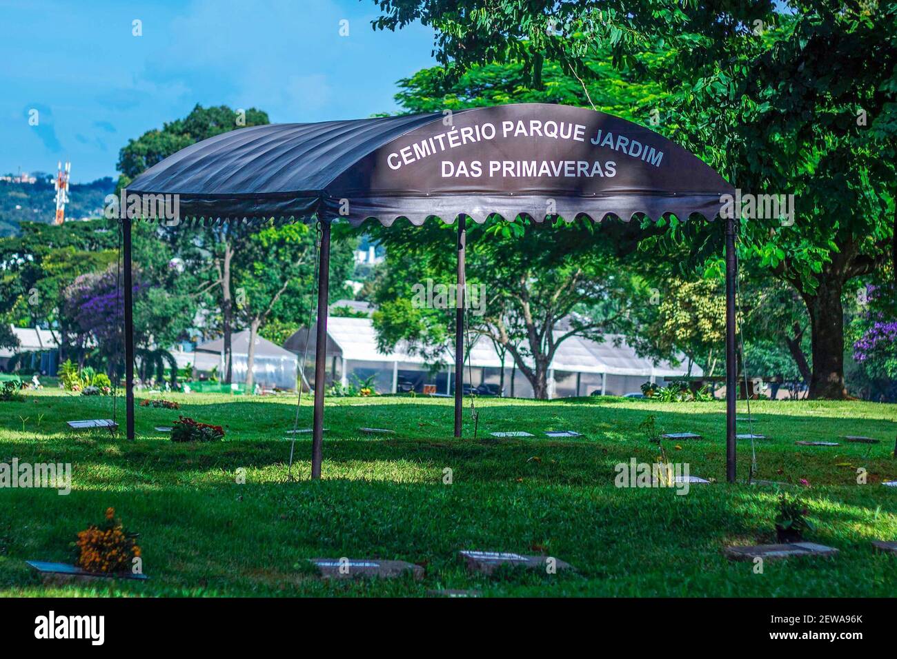 Gay cemetery hi-res stock photography and images - Page 3 - Alamy