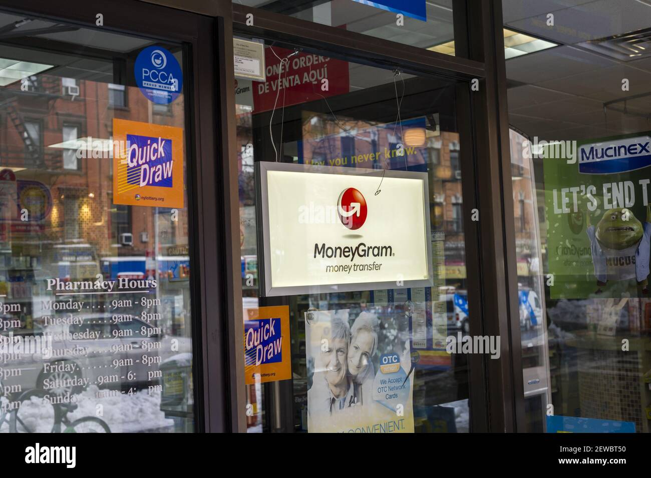 Money Exchange In Nyc Locations Exterior Facade Money Exchange At