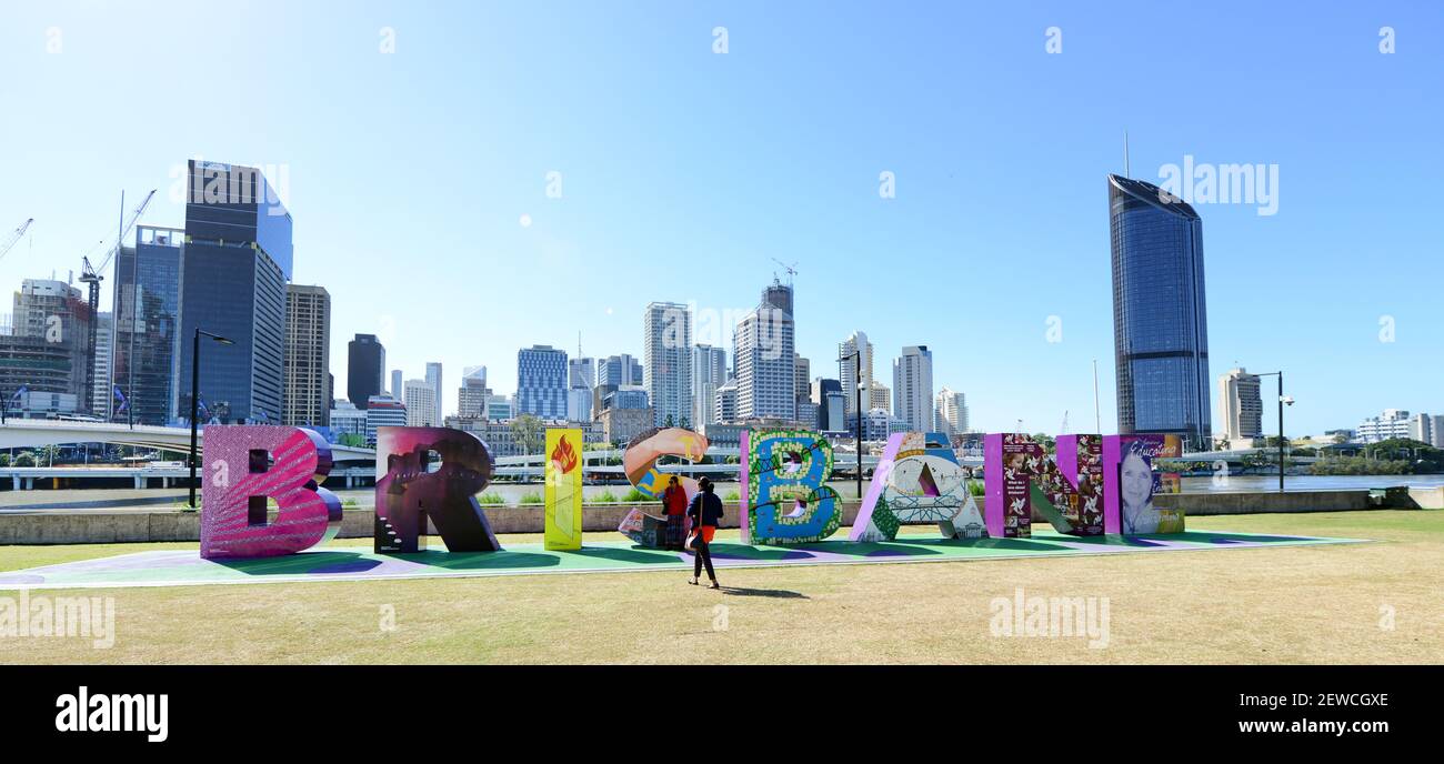 File:The Brisbane sign in South Bank Parklands pano.jpg - Wikimedia Commons