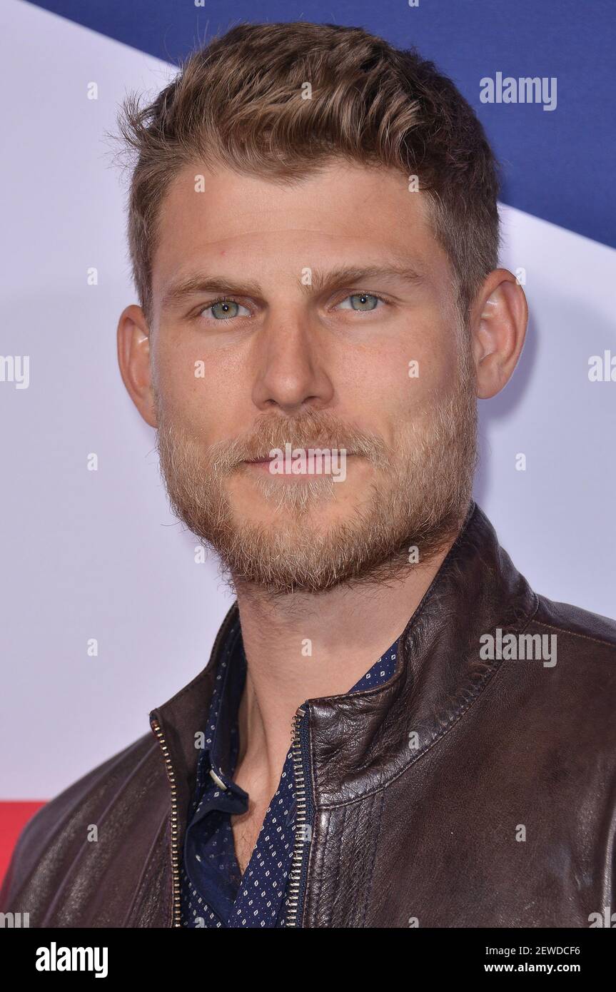 Travis Van Winkle arrives at the "London Has Fallen" Los Angeles