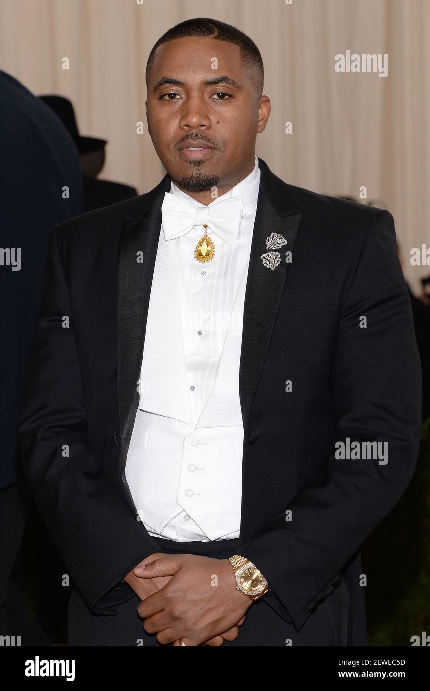 Nas arriving at the 2016 Costume Institute Gala Benefit celebrating " Manus  x Machina: Fashion in an Age of Technology " held at the Metropolitan  Museum of Art in New York, NY