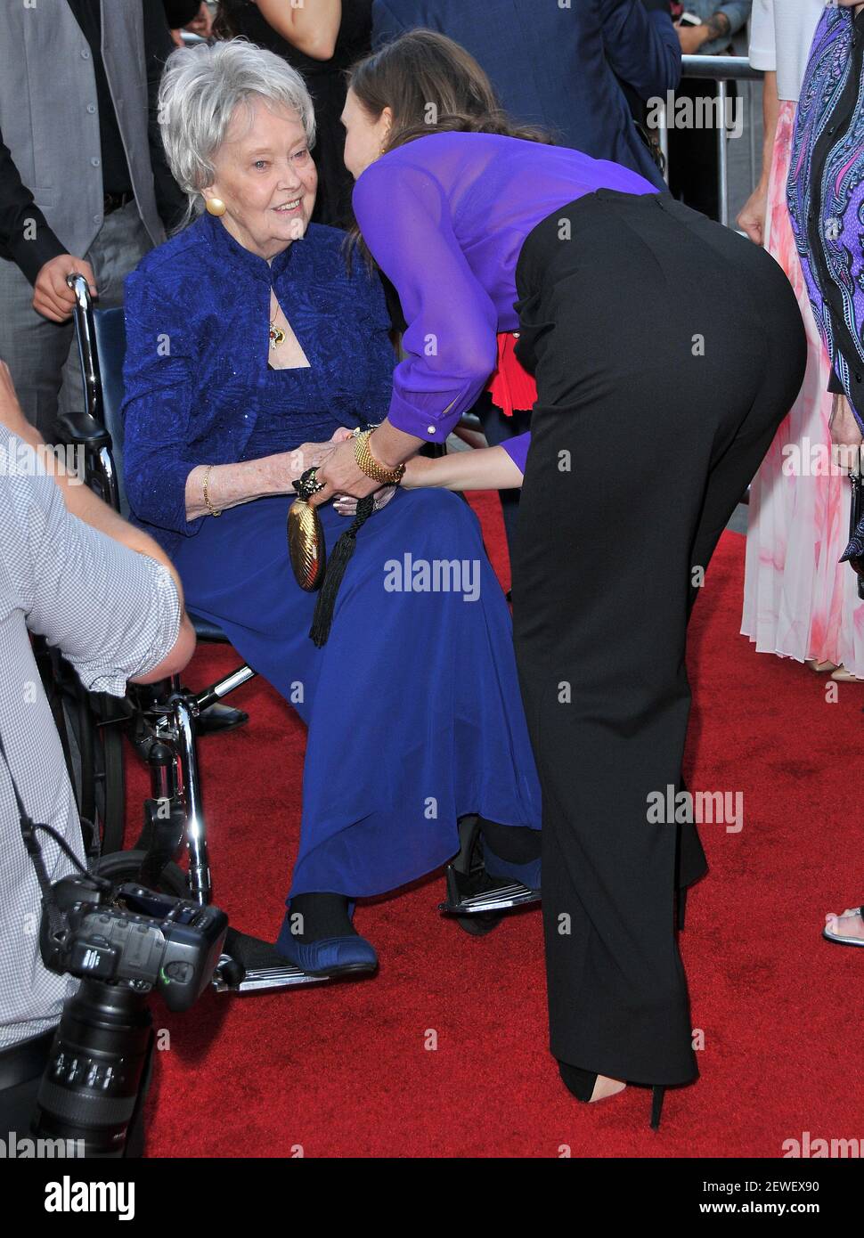 Vera Farmiga Lorraine Warren