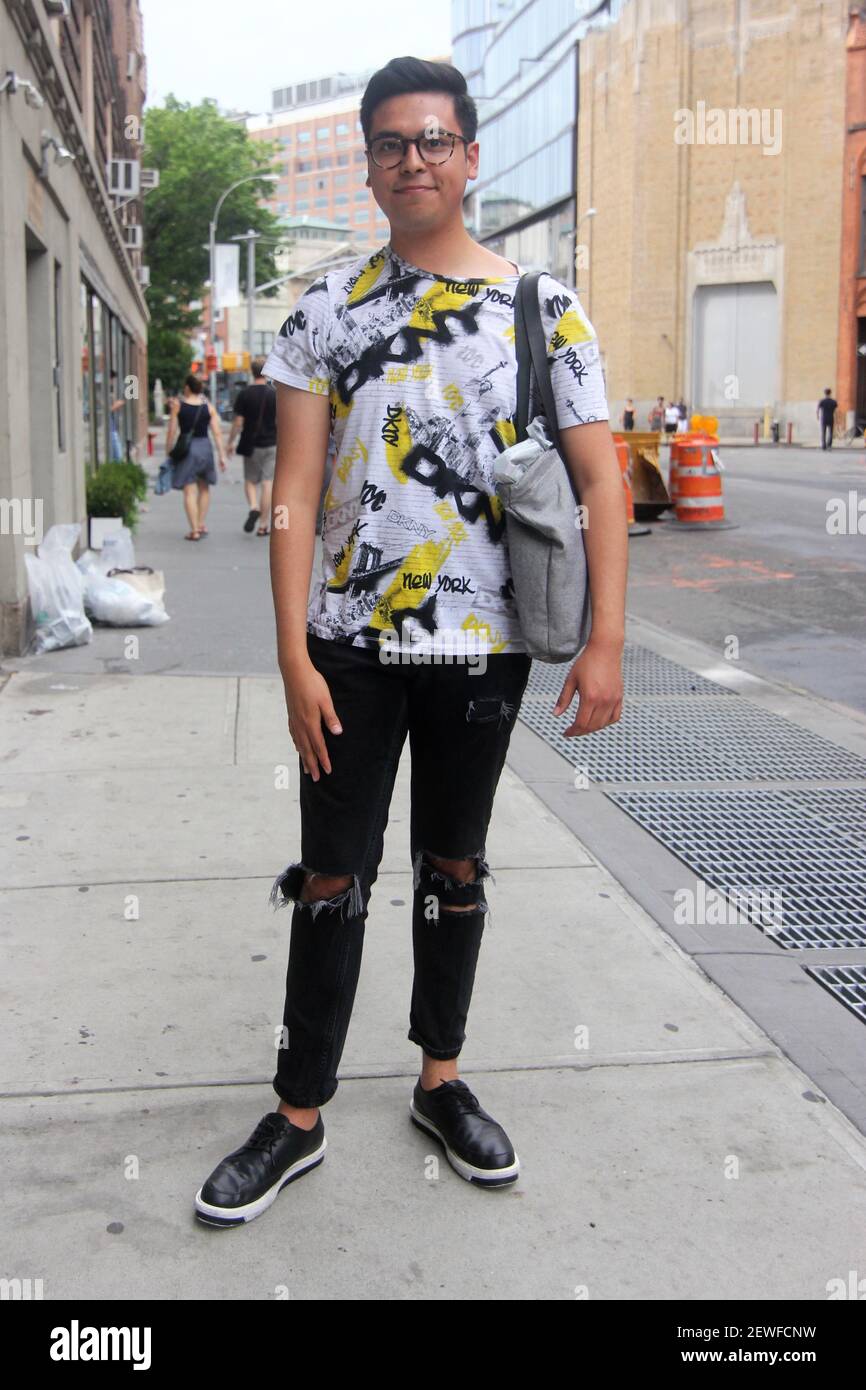 dkny mens fashion sneakers