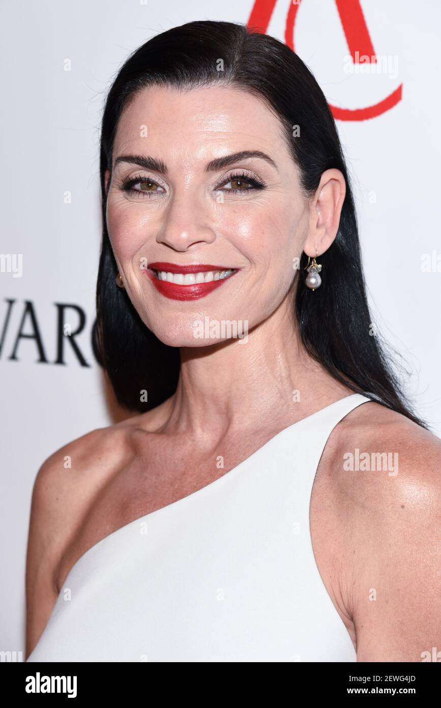 Julianna Margulies attends NY The Accessories Council Excellence