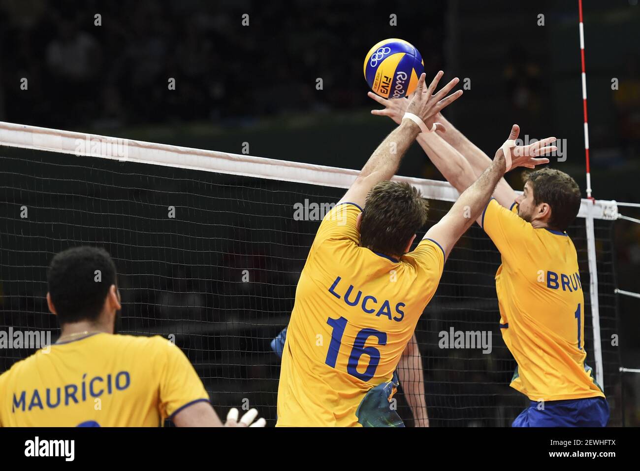 Rio De Janeiro Rj 17 08 16 16 Volleyball Olympics Lucas Saatkamp Bra And Bruno Mossa Rezende C Bra In The Match Brazil Bra X Argentina Arg During The Volleyball Rio Olympics