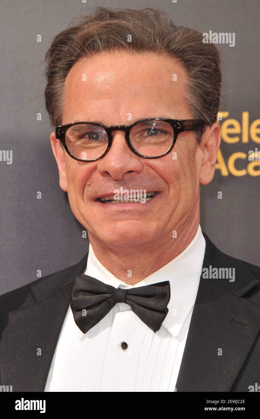Peter Scolari arrives at the 2016 Creative Arts Emmy Awards - Day 1