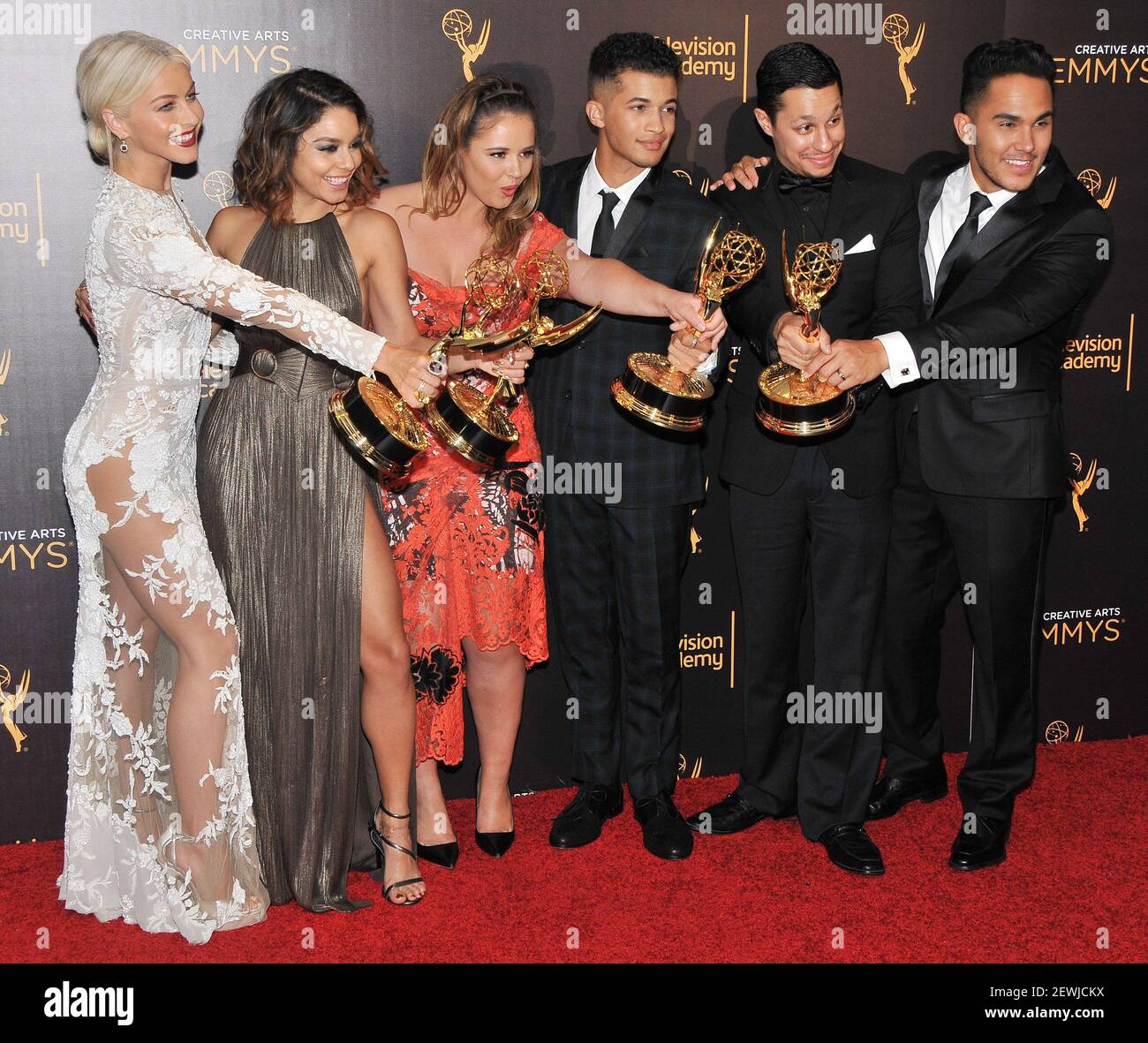 (L-R0 Julianne Hough, Vanessa Hudgens, Kether Donohue, Jordan Fisher