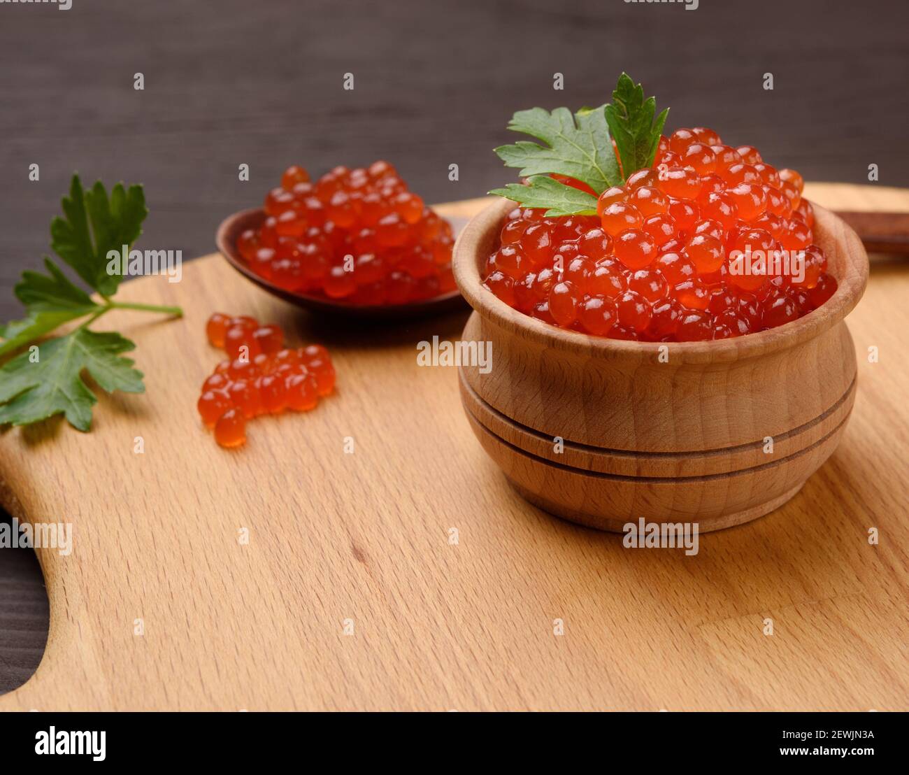 икра чавычи. витамины в красной икре. как выбрать икру. качественная красная икра. красная икра.