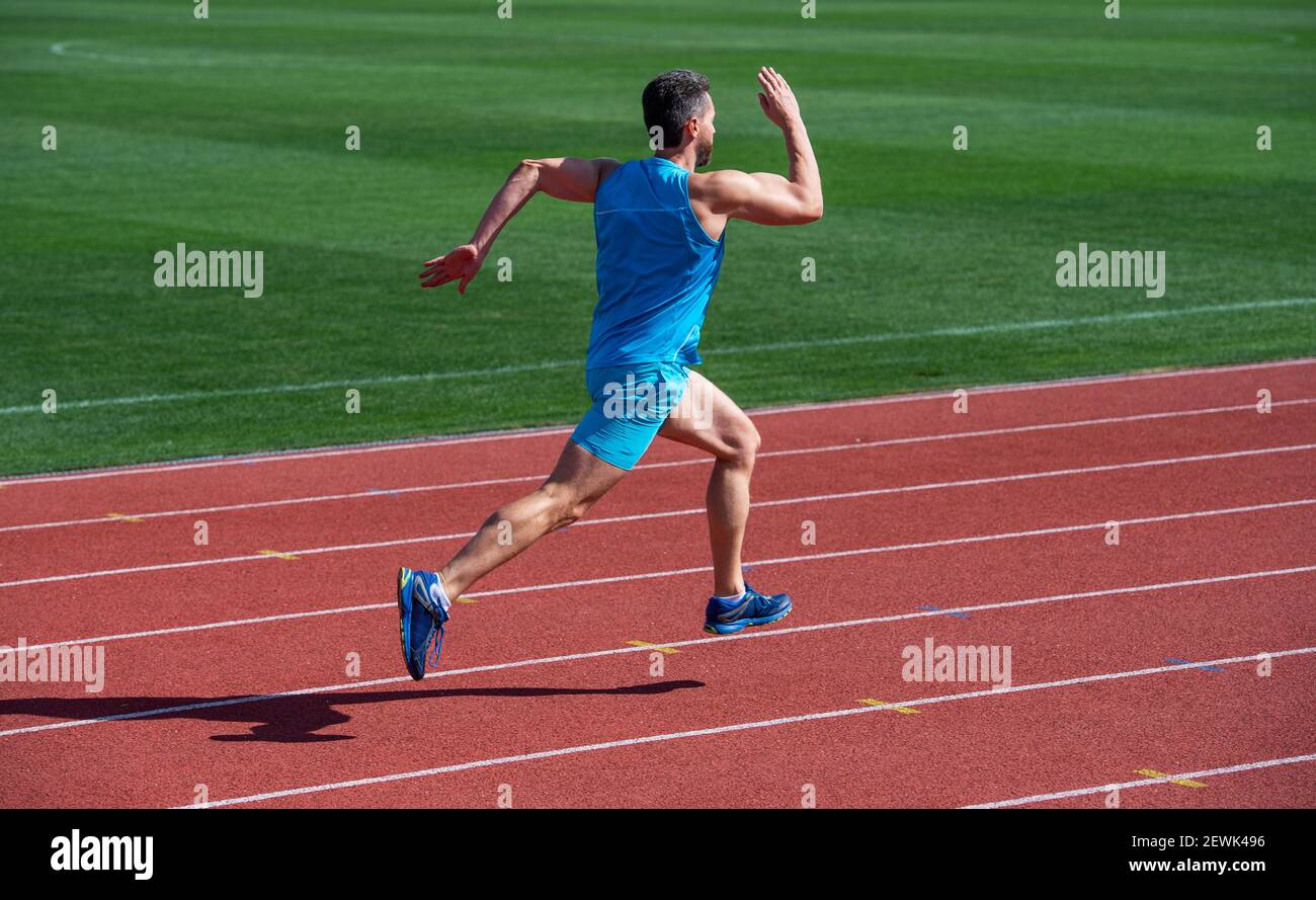 athlete runner do aerobic or anaerobic load. man start running on