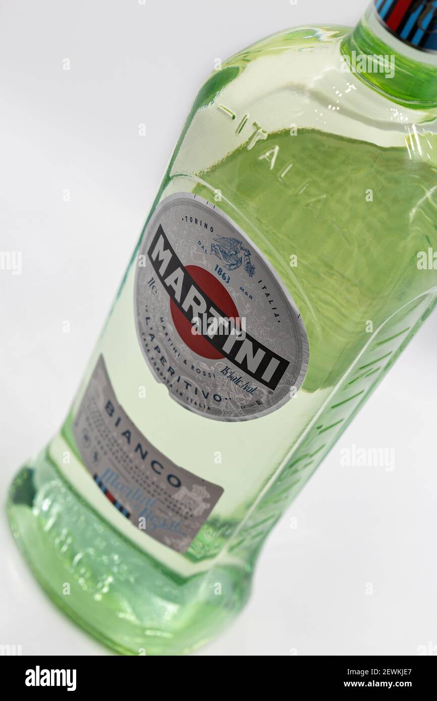 Этикетка мартини Бьянко