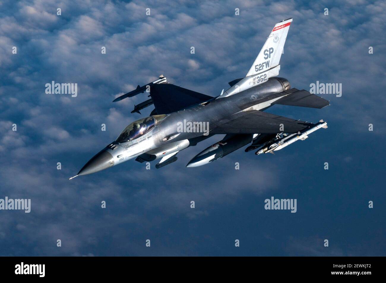 An F-16 Fighting Falcon based in the Central Command area of operations conducts armed aerial patrols in Somalia in support of Operation Octave Stock Photo