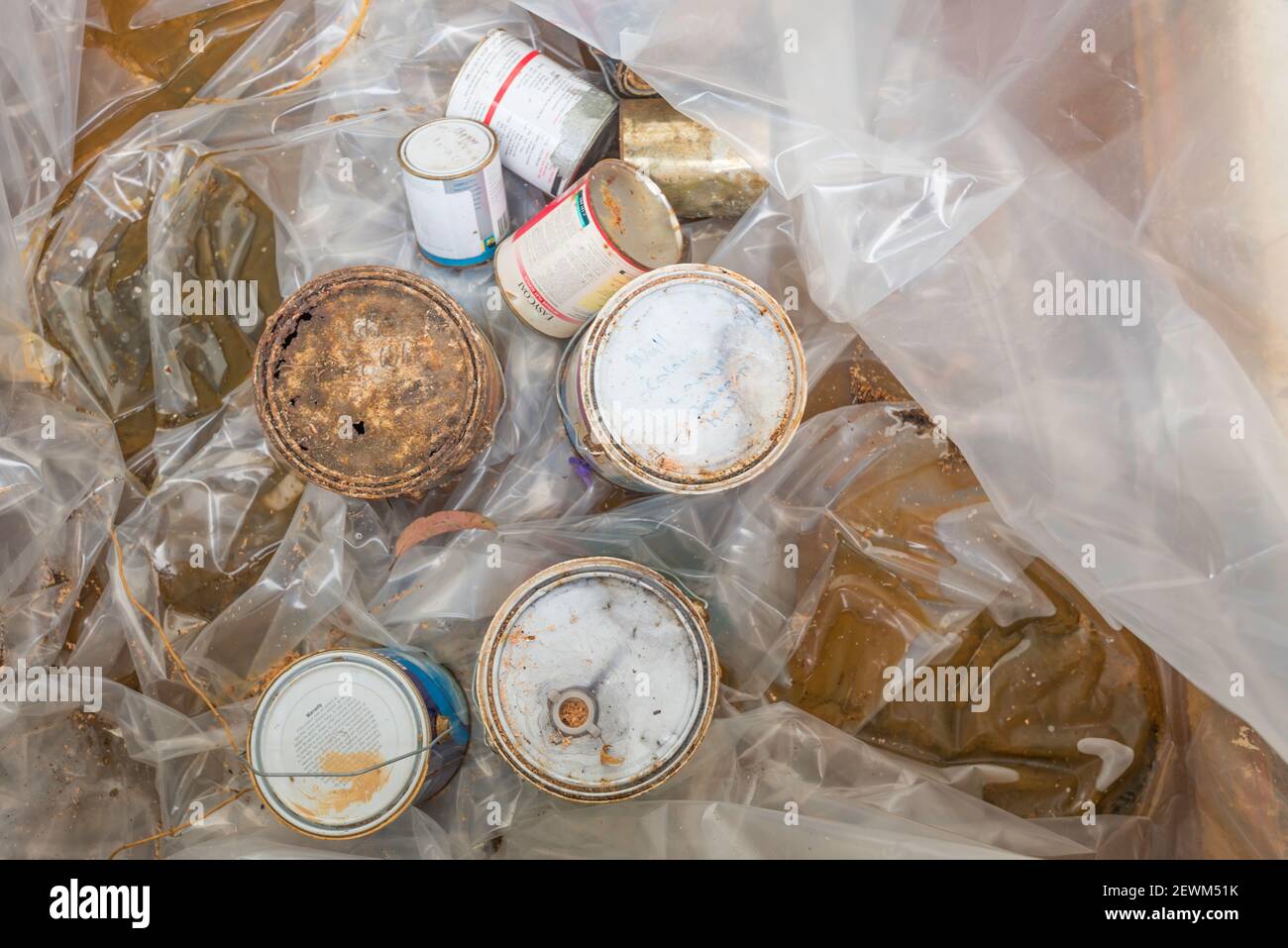 Paint tins australia hires stock photography and images Alamy