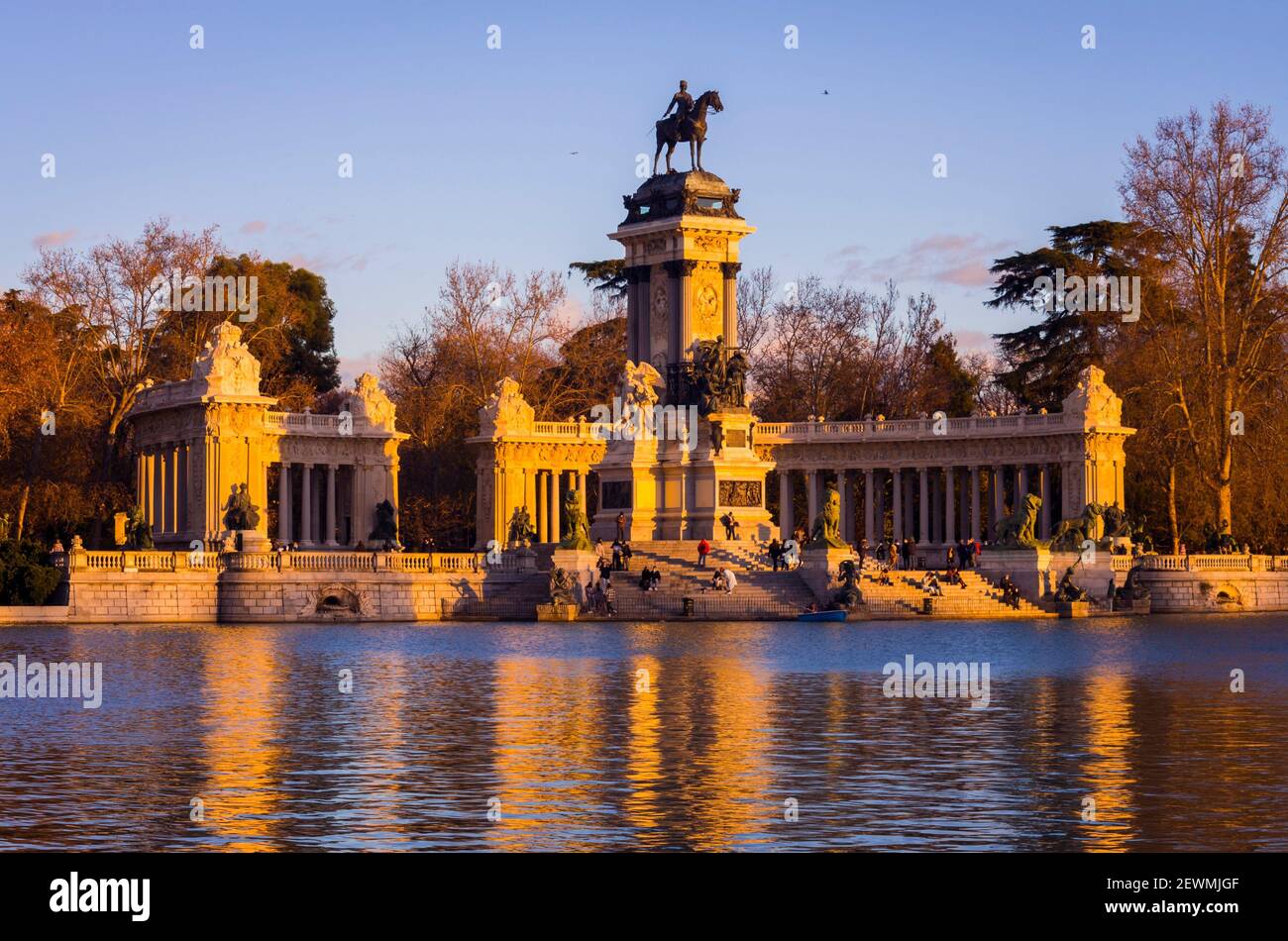 Lago del Retiro al atardecer. Madrid. España. Stock Photo