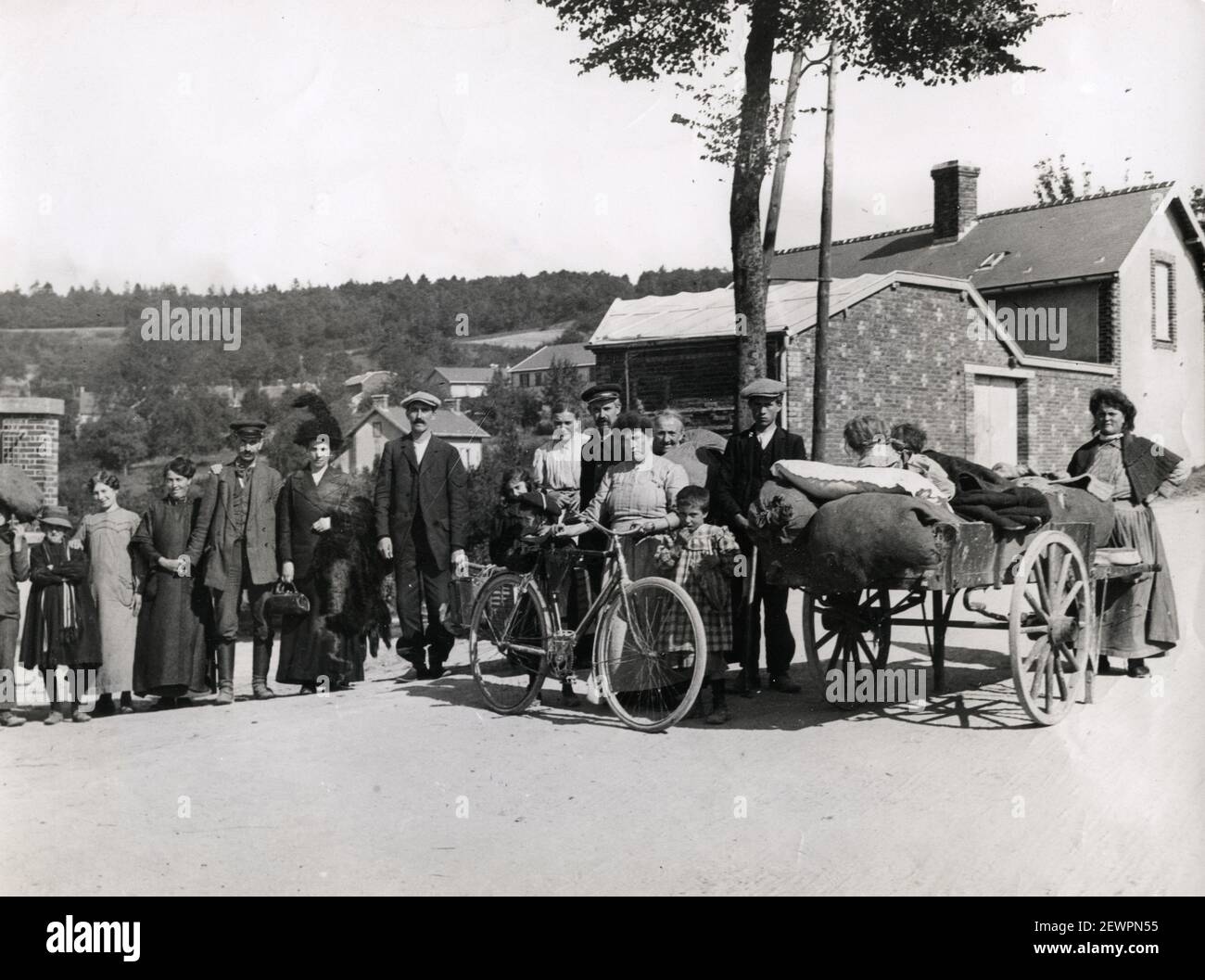 Vintage World War One photograph - WWI: refugees from Rheims. Stock Photo