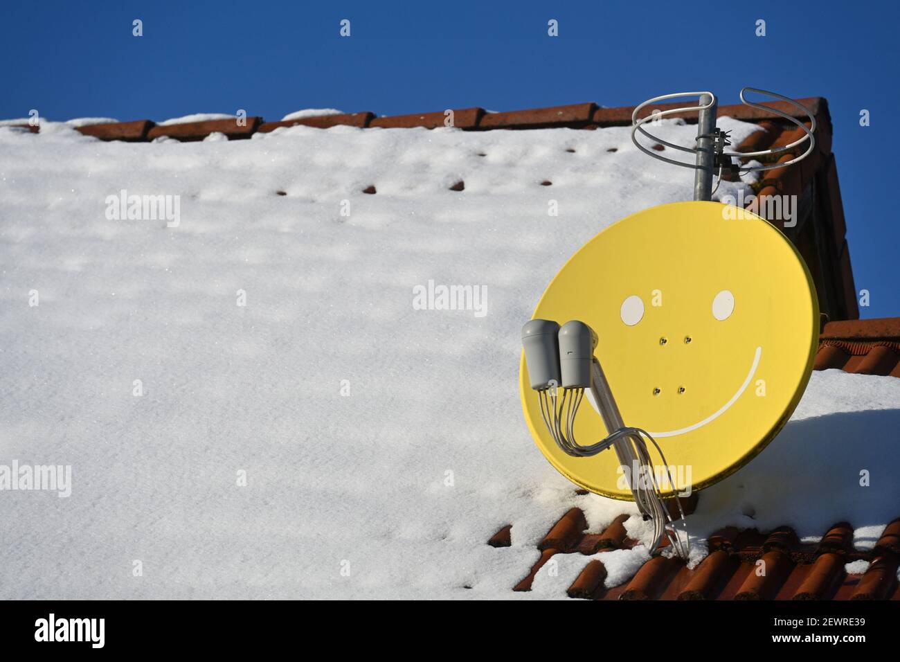 Snow on sale satellite dish reception