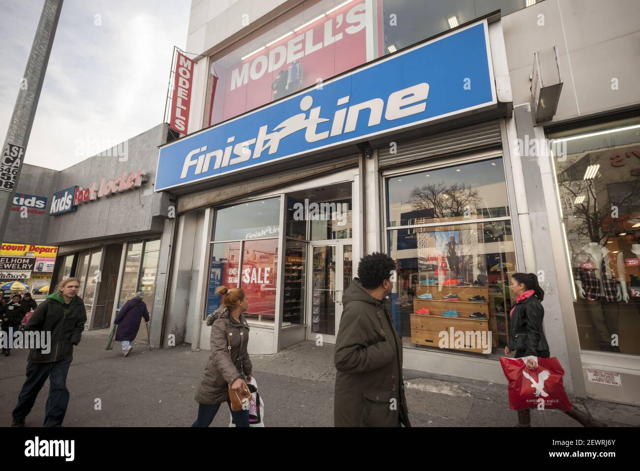 Fordham sneaker store deals