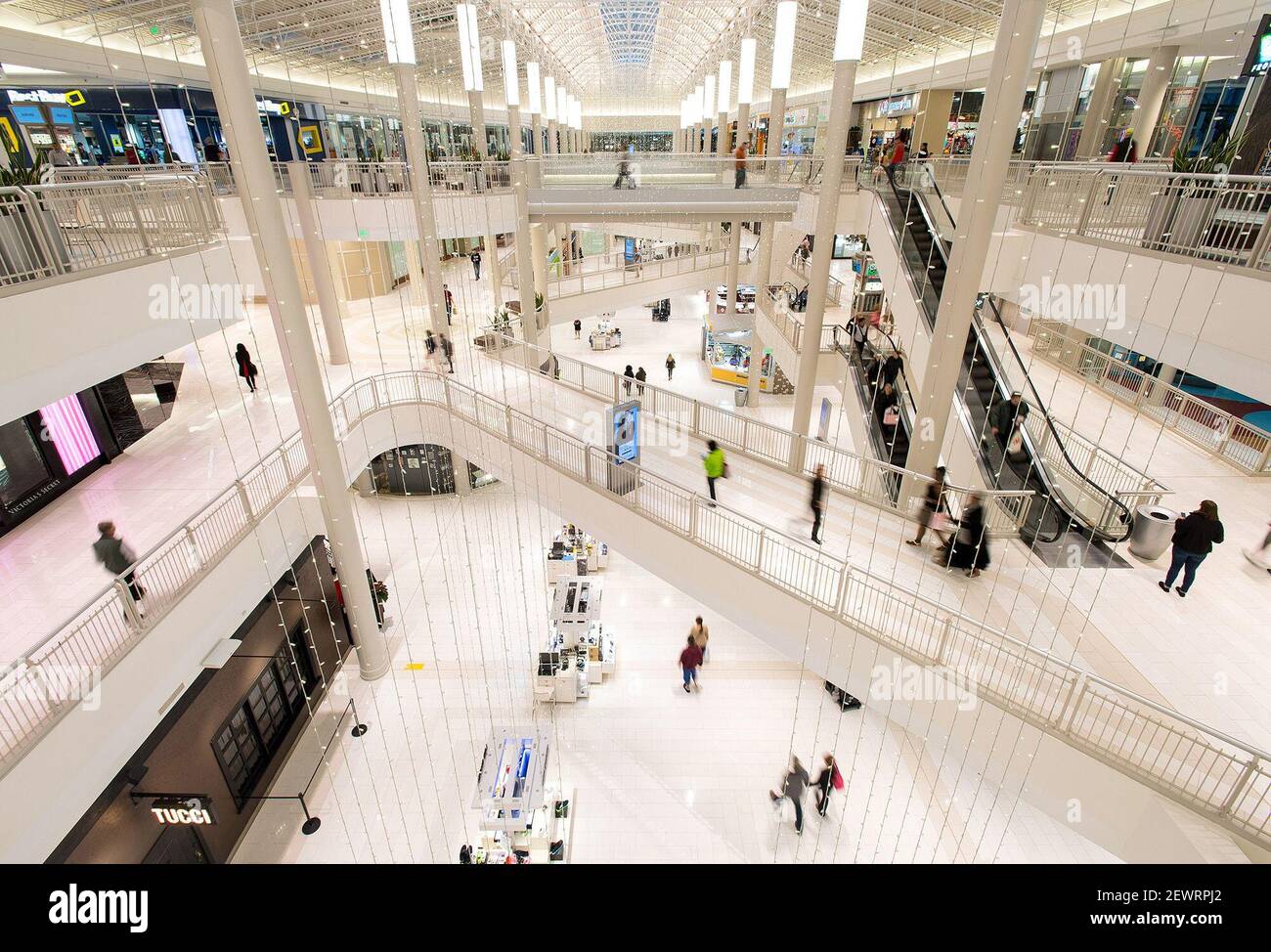 The Mall of America in Minneapolis, here in a 2016 file image. A 5-year-old boy who had been flung from a Mall of America balcony in April 2019, is back in kindergarten and walking without a limp. (Aaron Lavinsky/Minneapolis Star Tribune/TNS) Stock Photo