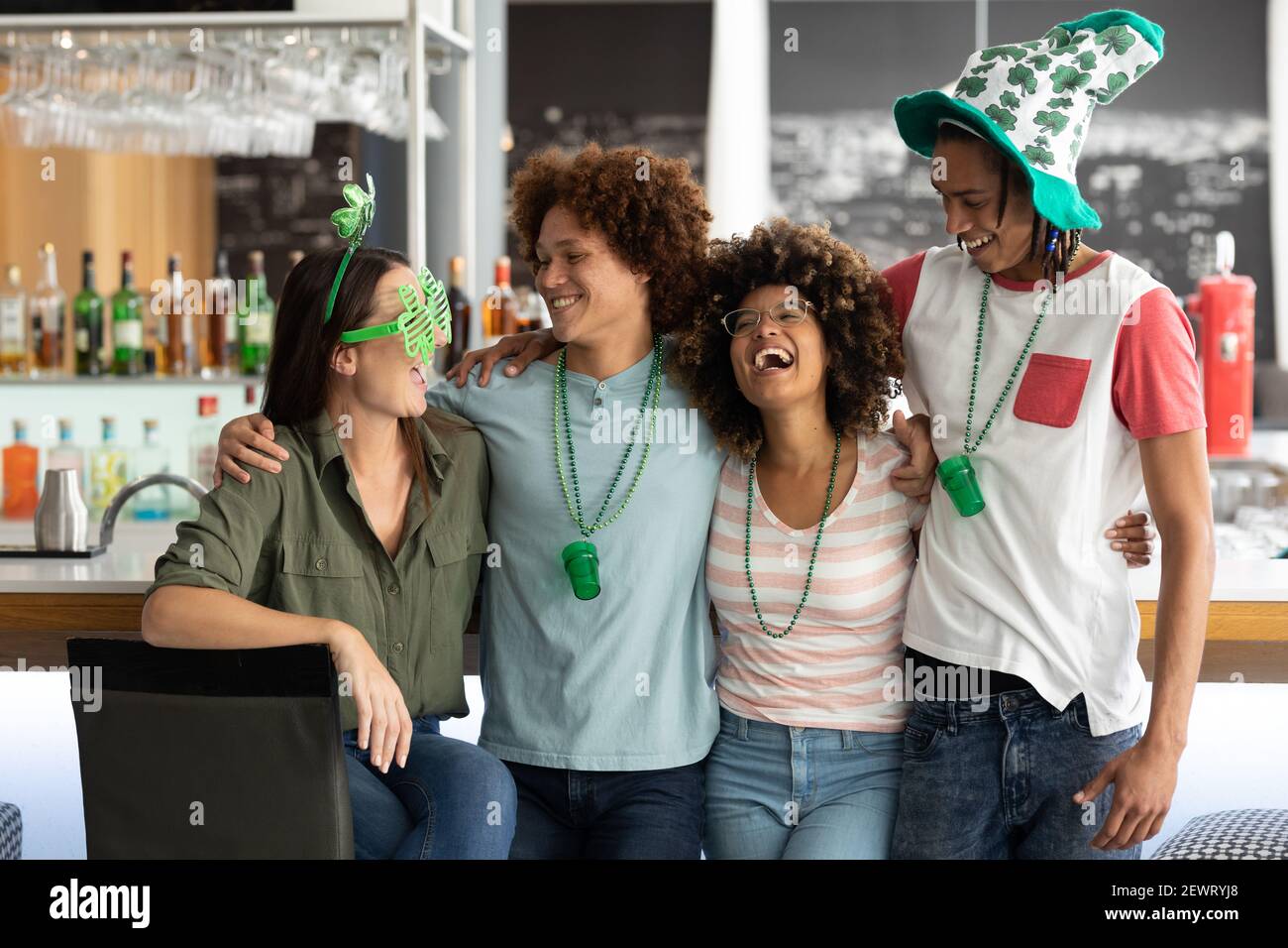 Friends laughing bar hi-res stock photography and images - Alamy