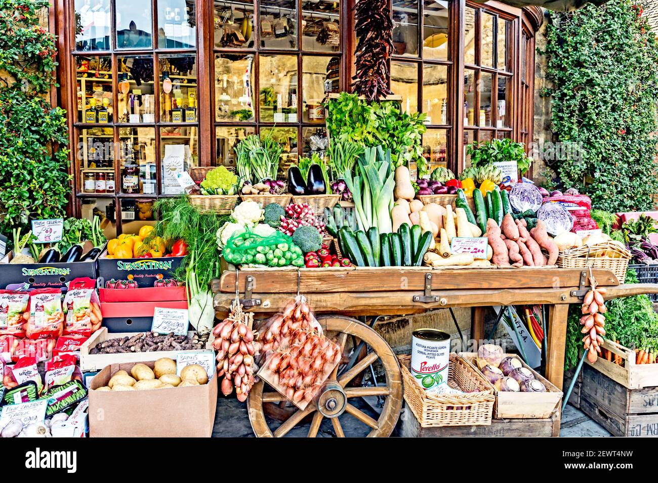 Broadway (Cotswolds): Deli,  Delikatessengeschäft Stock Photo