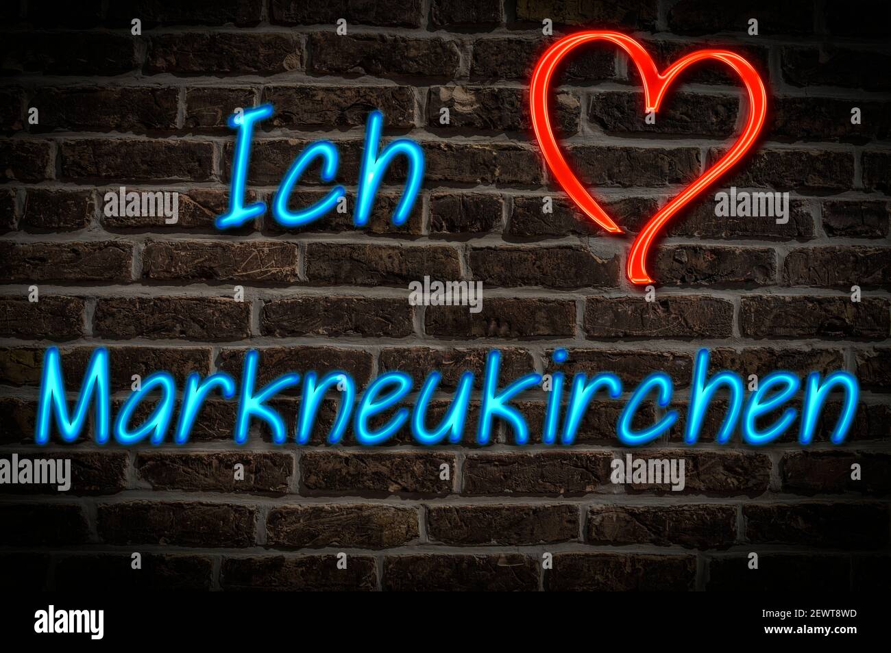 Leuchtreklame, Ich liebe Markneukirchen, Sachsen, Deutschland, Europa | Illuminated advertising, I love Markneukirchen, Saxony, Germany, Europe Stock Photo