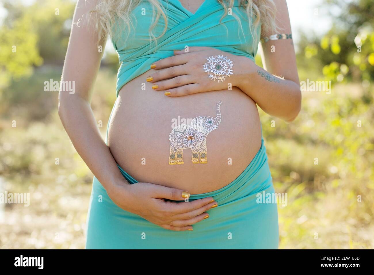 Mother Tattoos High Resolution Stock Photography And Images Alamy
