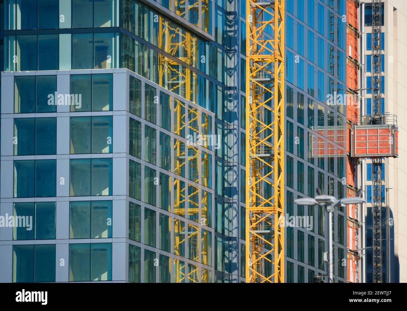 Orange superstructure hi-res stock photography and images - Alamy