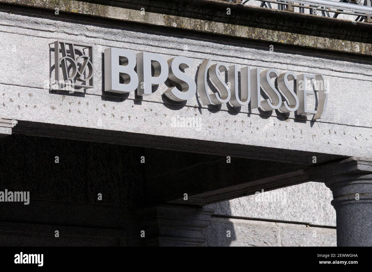 Bellinzona, Ticino, Switzerland - 25th February 2021 : Banca Popolare di Sondrio or BPS Suisse Bank sign hanging on the bank entrance in Bellinzona, S Stock Photo