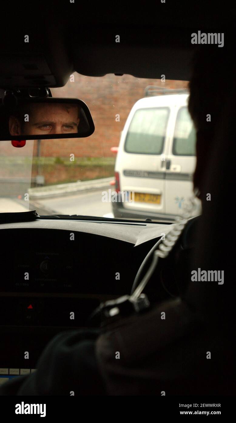 ARV POLICE PATROL IN PECKHAM.16 February 2007 TOM PILSTON. Stock Photo