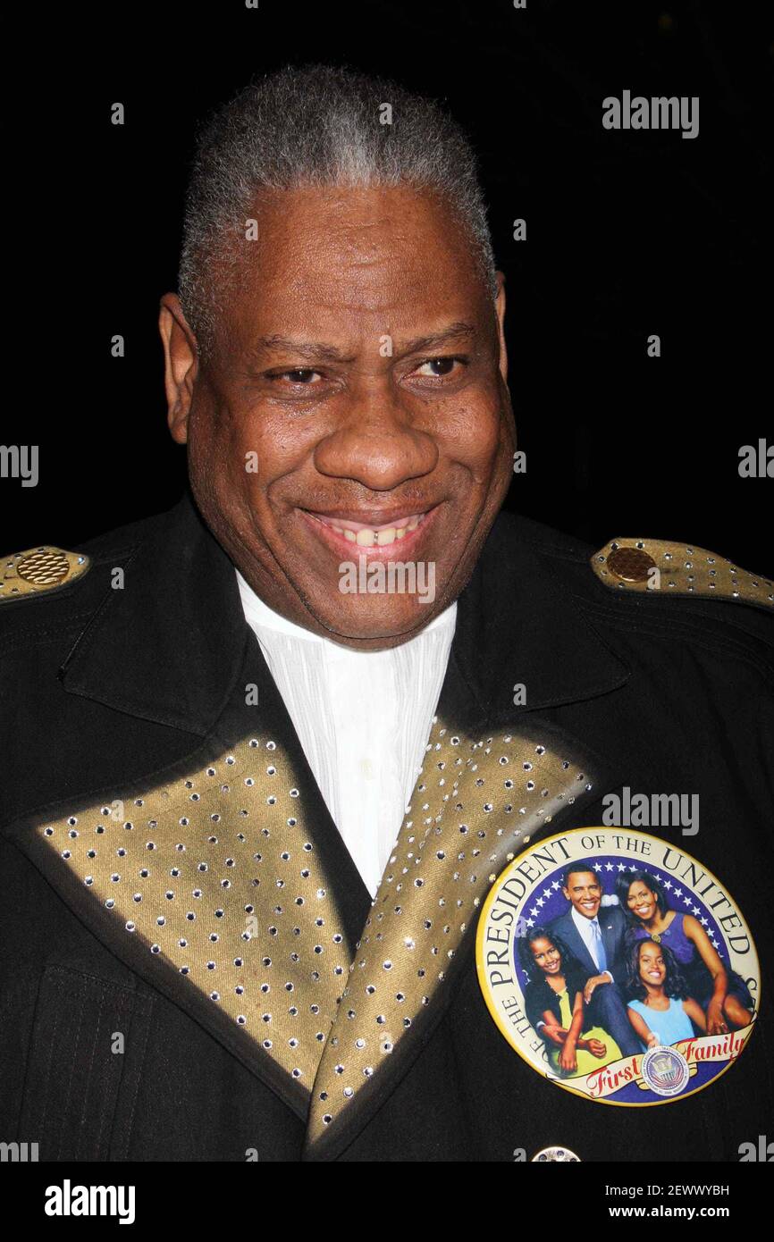 Andre Leon Talley attends the Vanity Fair party to celebrate the