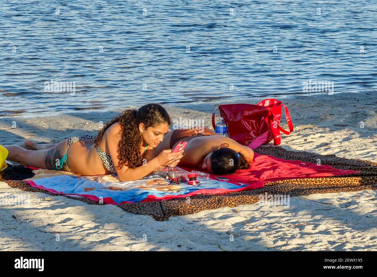 Teen Girls At Nude Beach
