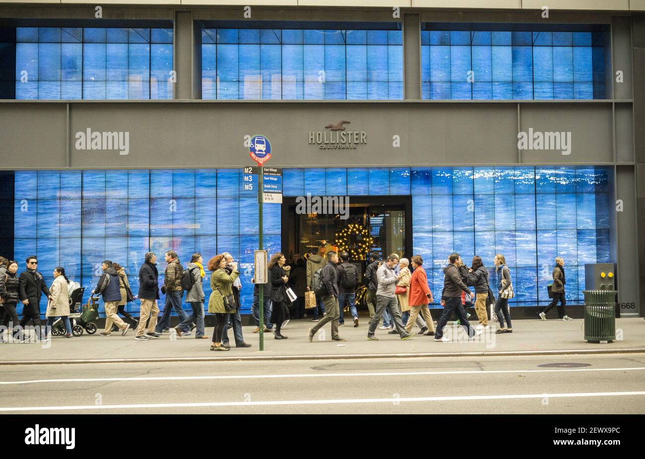 Hollister 5th avenue hotsell