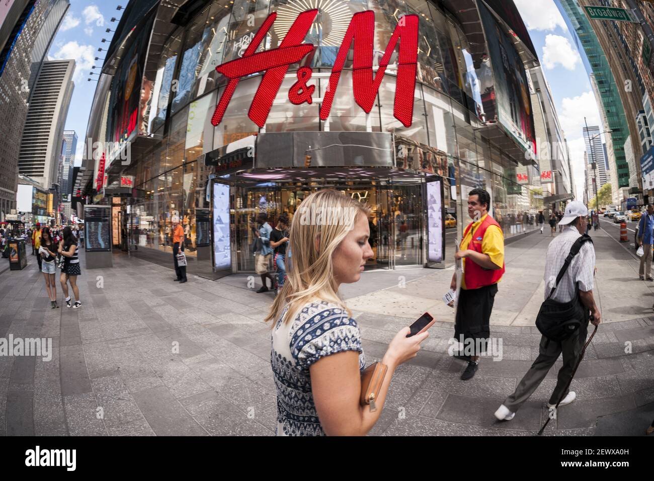 The new H&M department store at 4 Times Square is seen on opening day Stock  Photo - Alamy