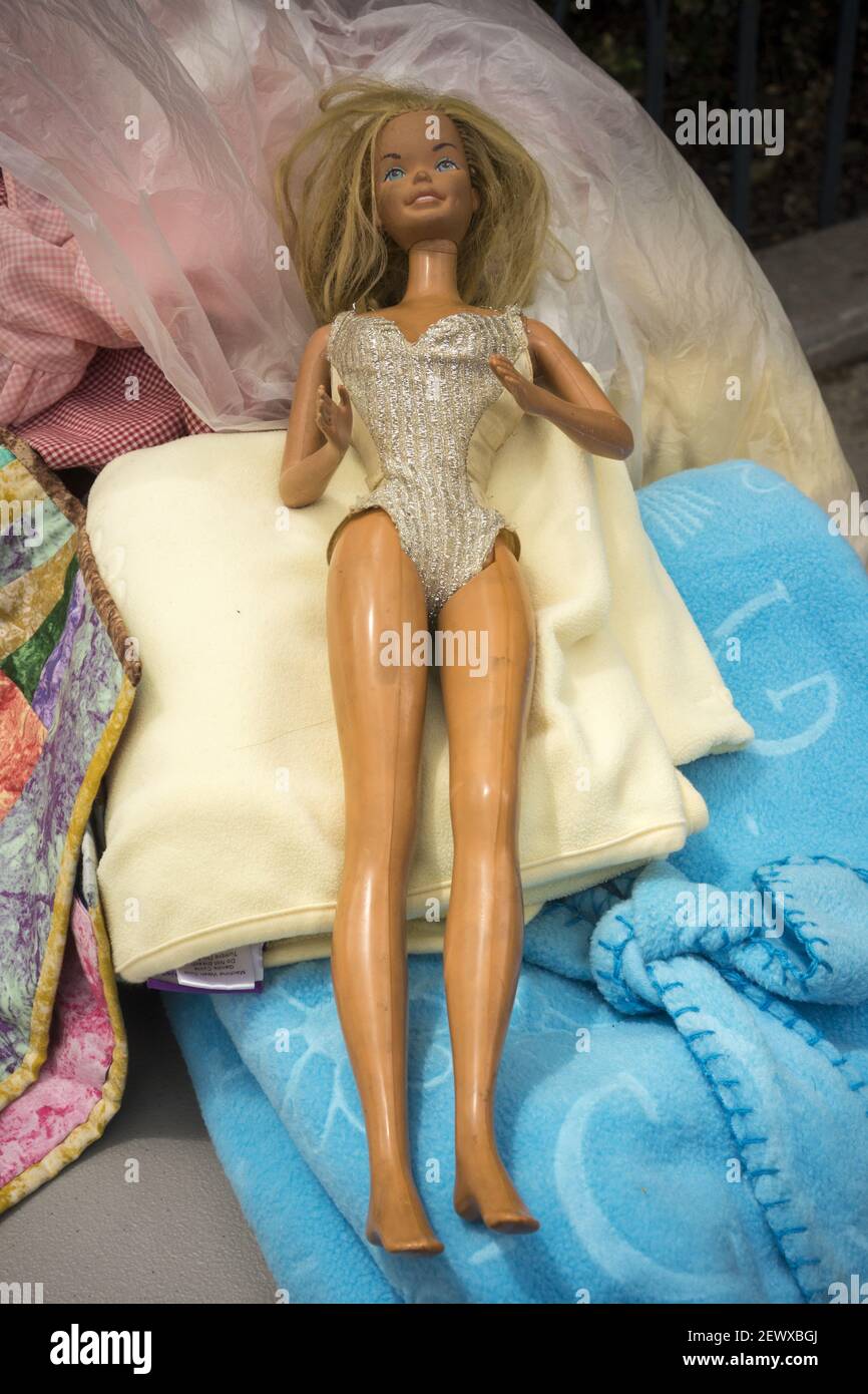 A second-hand Mattel Barbie doll at a flea market in the New York  neighborhood of Chelsea on Saturday, May 16, 2015.(Photo by Richard B.  Levine Stock Photo - Alamy