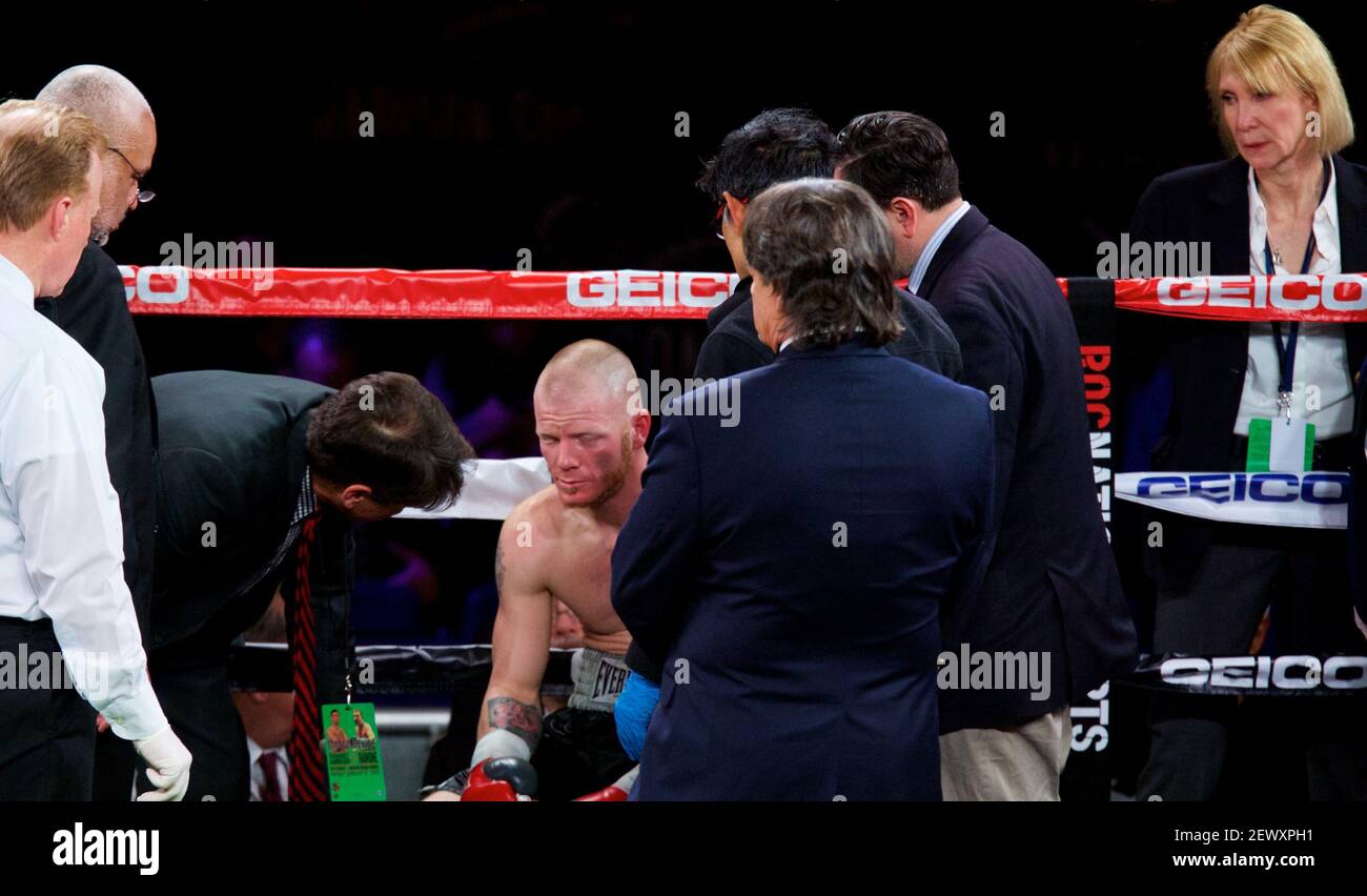 Lee Reyes Boxer