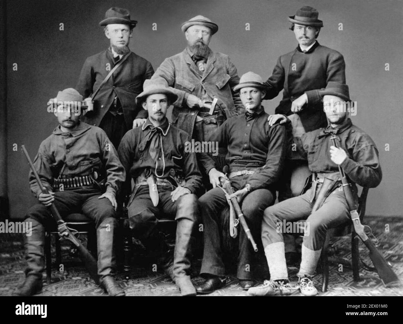 Othniel Charles Marsh (1831–1899), American professor of Paleontology at Yale College and President of the National Academy of Sciences (pictured back row and center), along with his 1872 expedition party. Marsh, who discovered 80 new species of dinosaurs, competed with fellow paleontologist Edward Drinker Cope from the 1870s to the 1890s in a period of frenzied Western American fossil hunting expeditions known as the 'Bone Wars'. Stock Photo