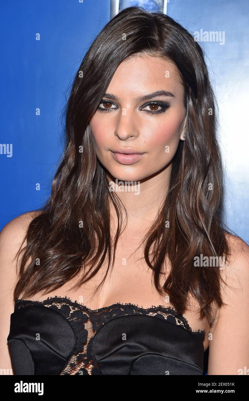 Model Emily Ratajkowski attends the Official NYC Grammy Awards Party ...