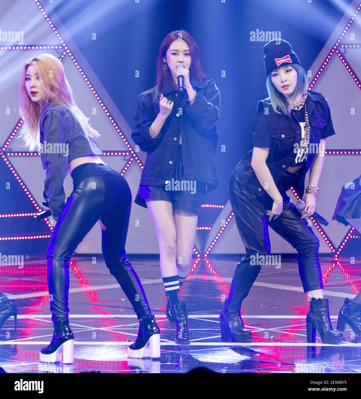 11 February 2015 Goyang, South Korea : South Korean girl group 4Minute, performs onstage during the MBC K-Pop music chart program 'Show Champion' at MBC Dream Center in Goyang, South