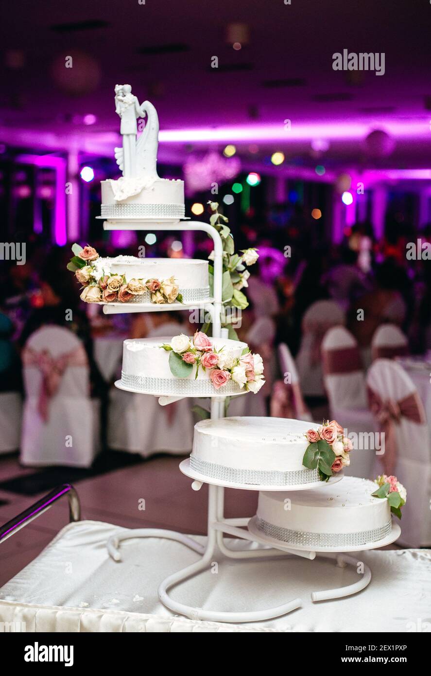 Unique Wedding Cake Trends | Gallery posted by Claire Berthold | Lemon8