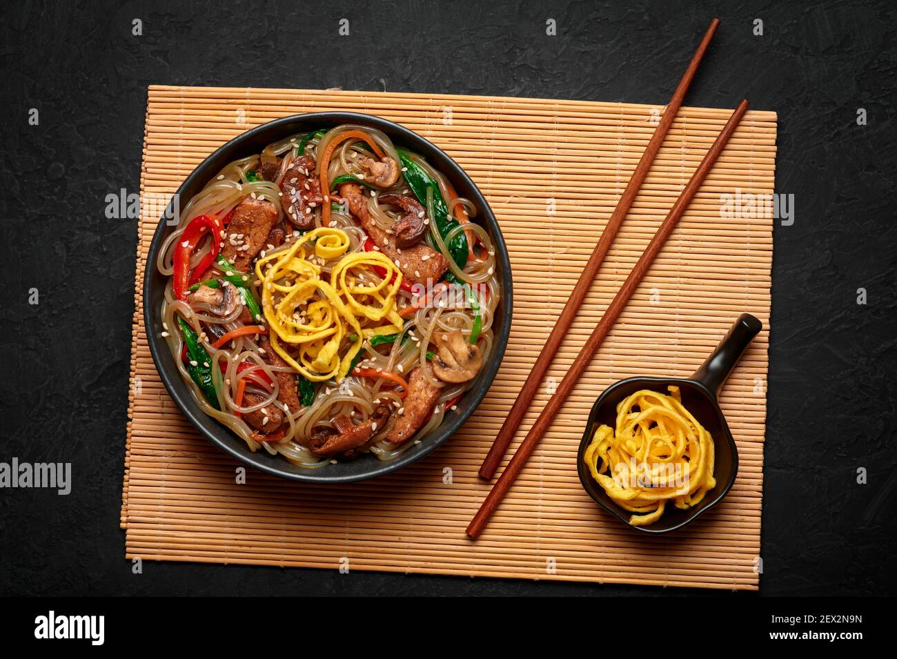 Page 3 Black Pepper Beef Noodles High Resolution Stock Photography And Images Alamy