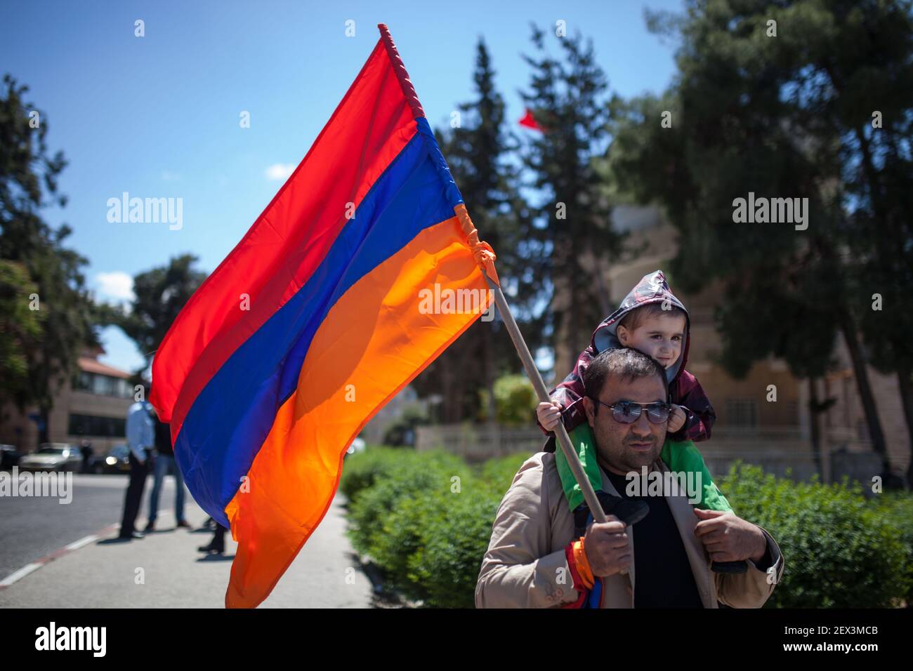 Население армении на сегодня. Население Армении. Республика Армения население. Жители Еревана армяне. Русские в Армении.