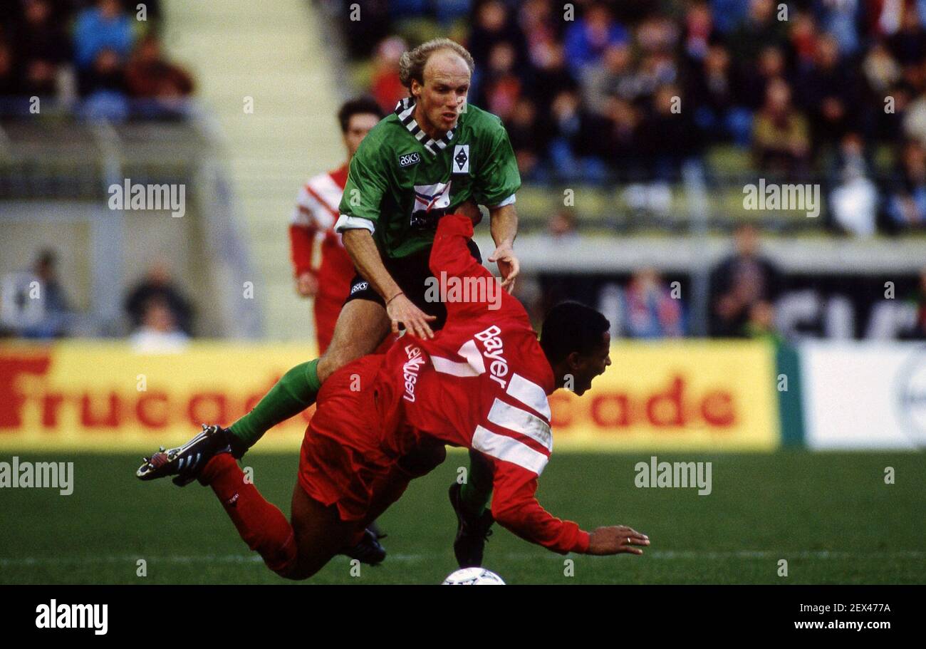 05 04 1993 hires stock photography and images Alamy