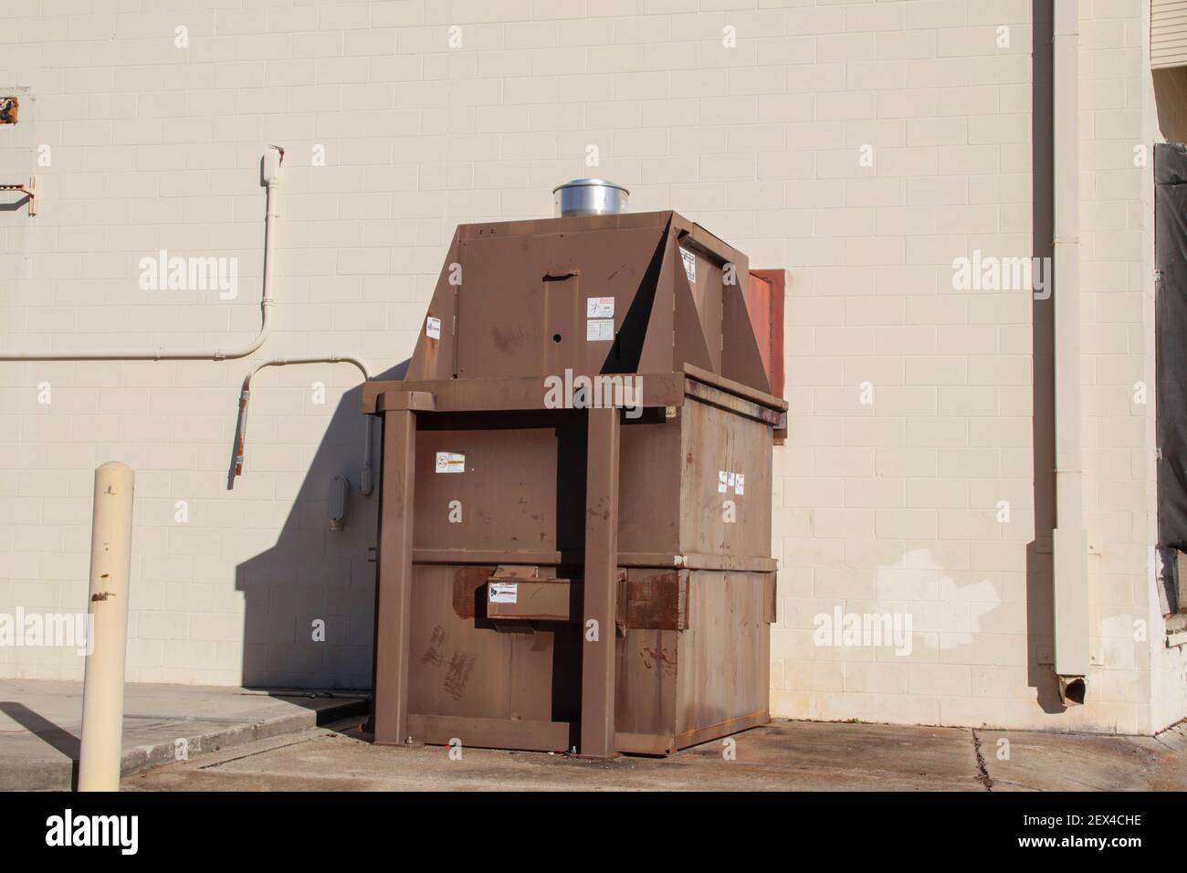 Garbage compactors hires stock photography and images Alamy