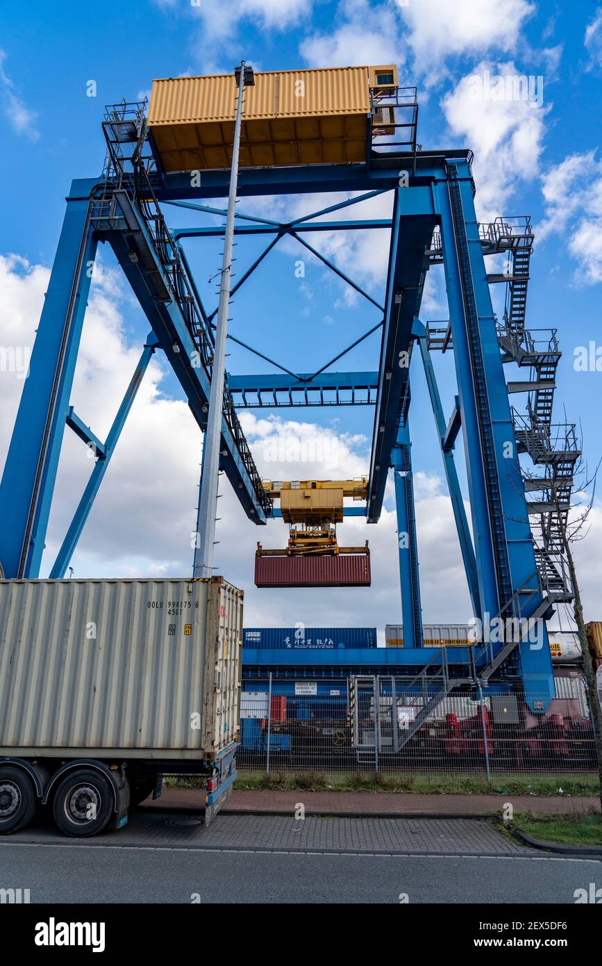 Container loading at the Port of Duisburg, Logport, DIT, Duisburg Intermodal Terminal, Duisburg-Rheinhausen, NRW, Germany, Stock Photo