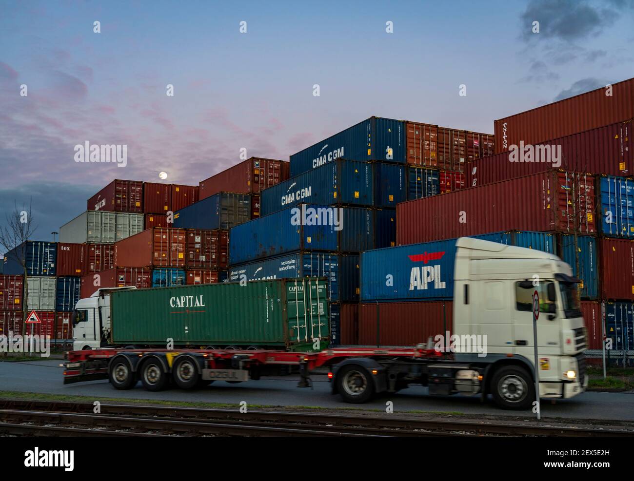 Container loading at the Port of Duisburg, Logport, DIT, Duisburg Intermodal Terminal, Duisburg-Rheinhausen, NRW, Germany, Stock Photo