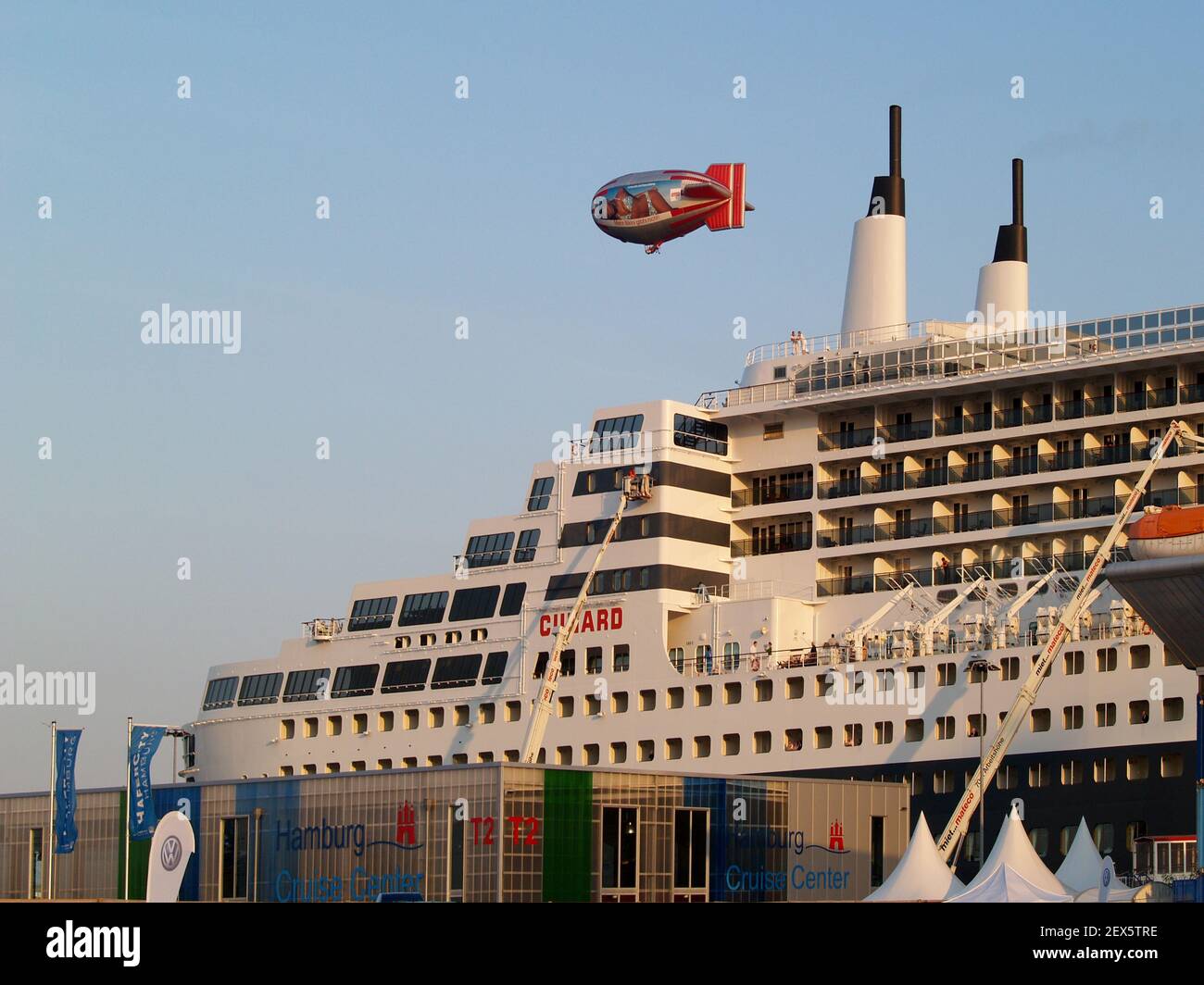 queen mary 2 cruise days hamburg