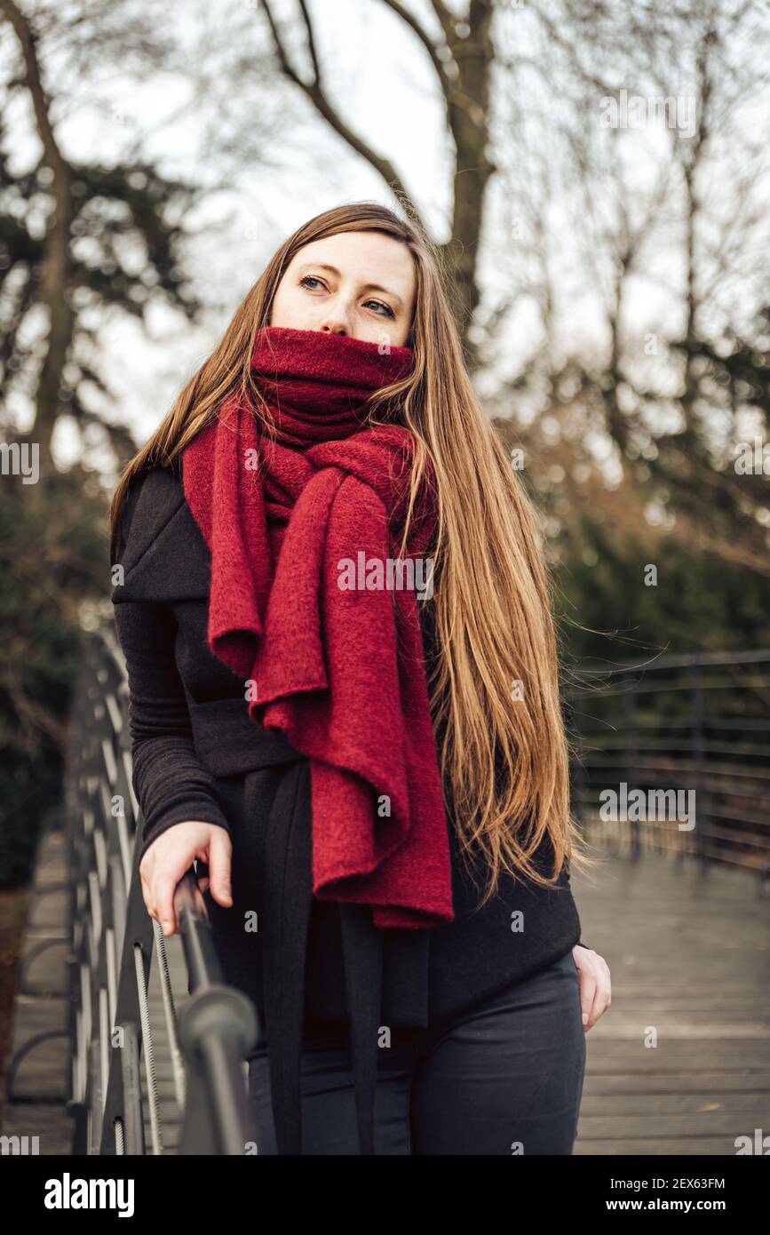Young woman portrait in winter hi-res stock photography and images - Page 4  - Alamy