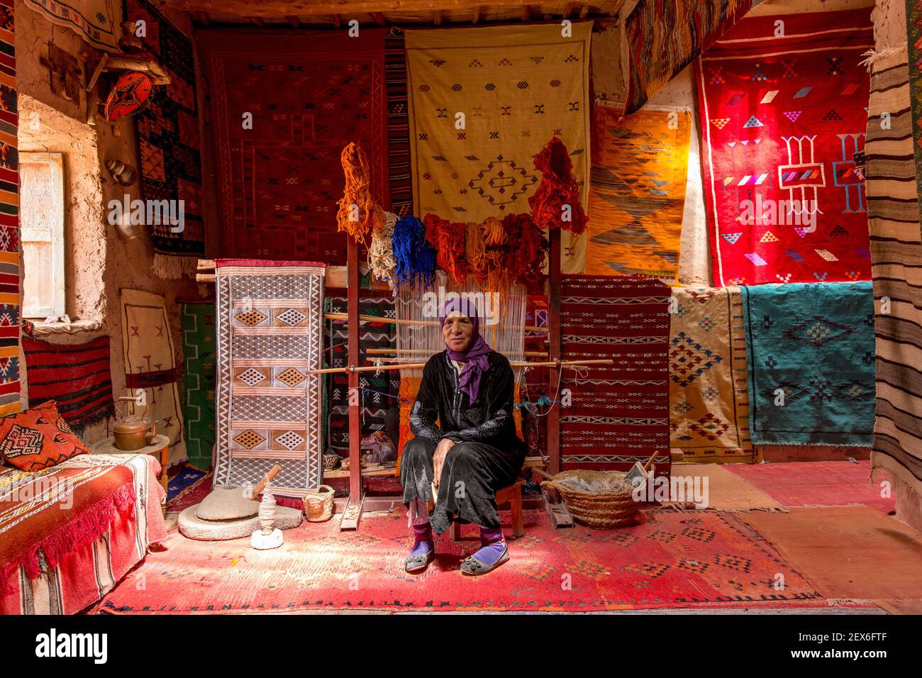 Morocco,Ksar of Ait Benhaddou, portrait of a carpet weaver Stock Photo