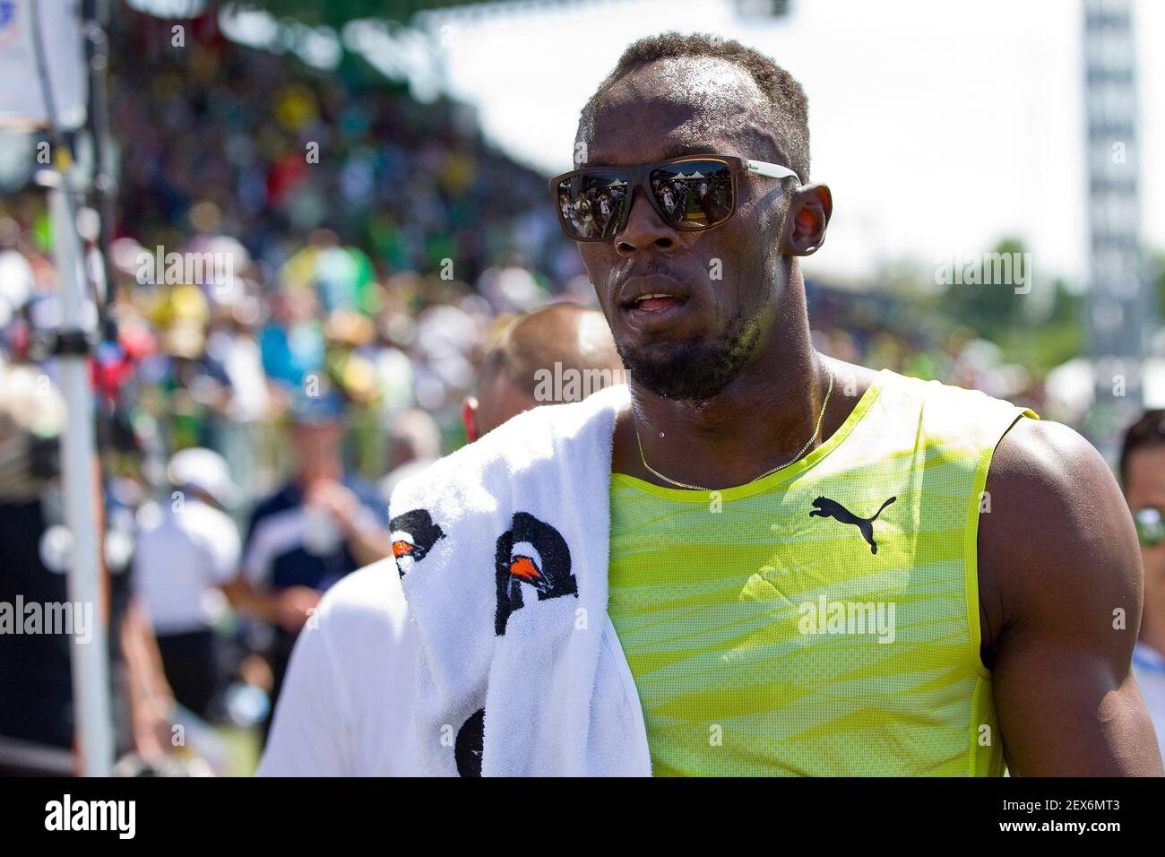 jefe Acuario aire June 13, 2015; Randall's Island, NY, USA; Usain Bolt of Jamaica exists the  track after winning the men's 200m during the IAAF Diamond League Adidas  Grand Prix at Icahn Stadium. Anthony Nesmith/Cal