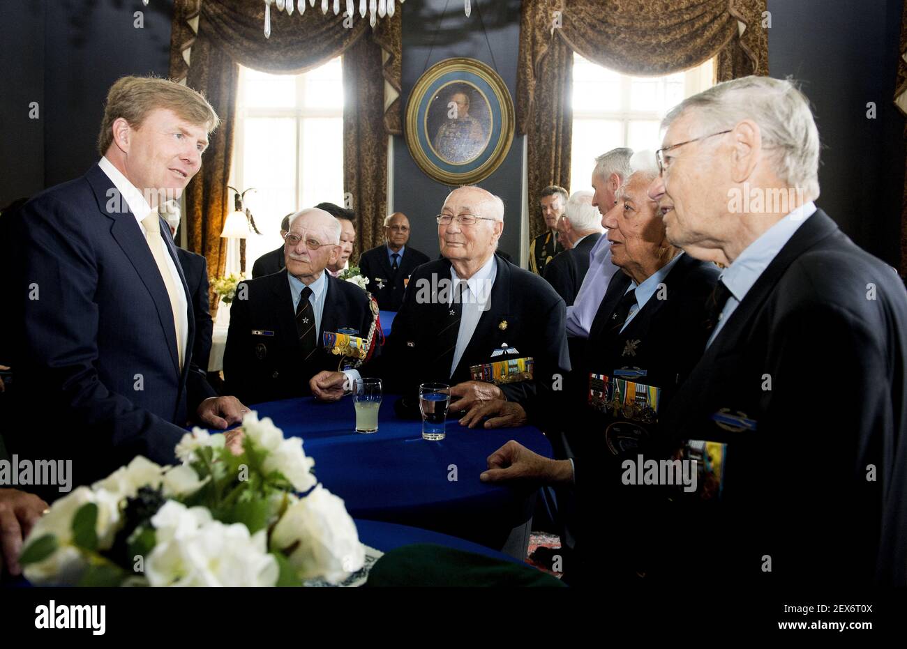 June 17, 2015 - Arnheim- King Willem Alexander attended the meeting (65) Regiment Heutsz. The King attends the ceremonial solemnity of the 'dead-appeal 'in speaking to others with Korea veterans. The meeting takes place at the Royal Home for Former Soldiers and Bronbeek Museum in Arnhem. *** Please Use Credit from Credit Field *** Stock Photo