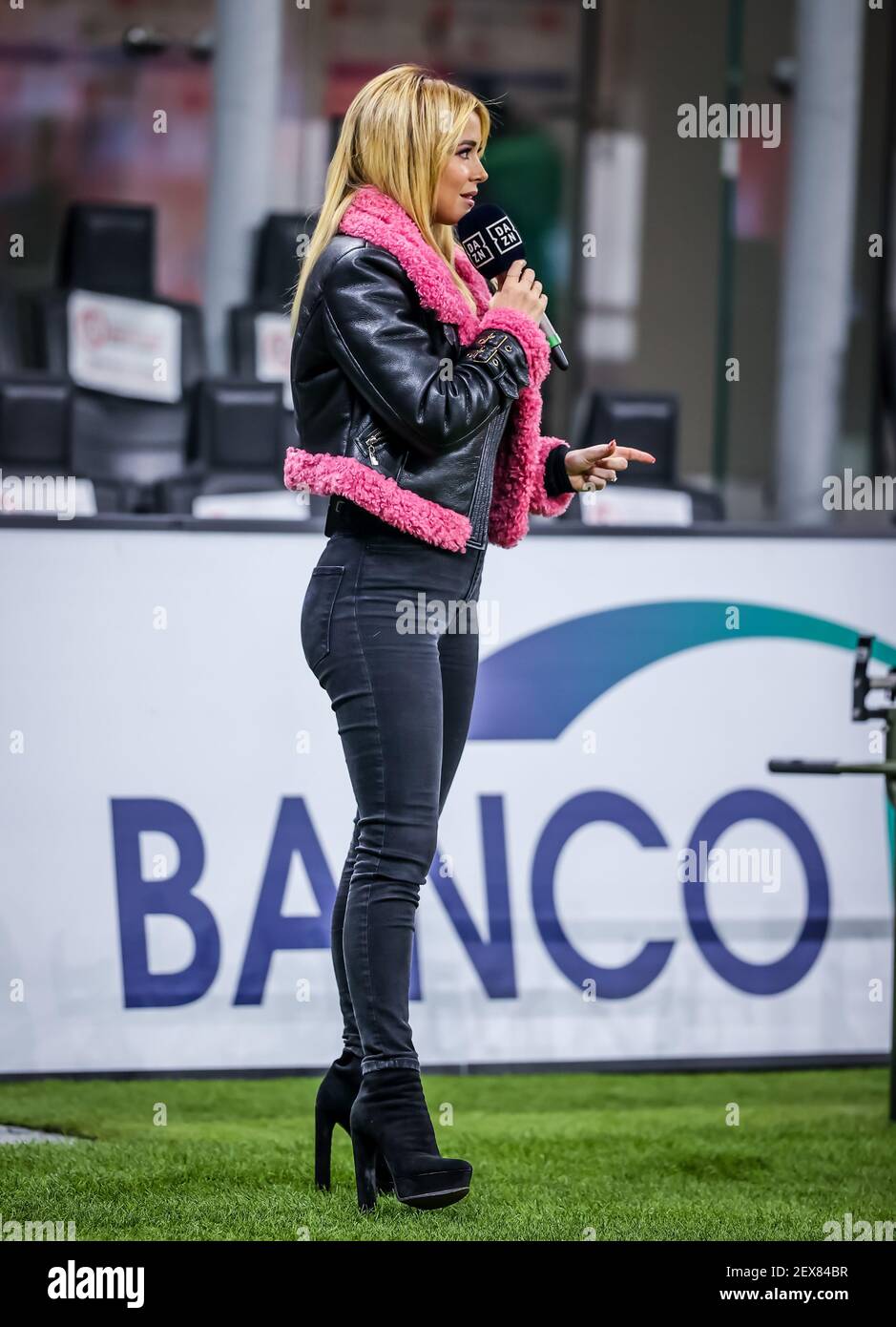 Diletta Leotta of DAZN Italia during AC Milan vs Udinese Calcio, Italian  football Serie A match, Milan, Italy, - Photo .LiveMedia/Fabrizio Carabelli  Stock Photo - Alamy